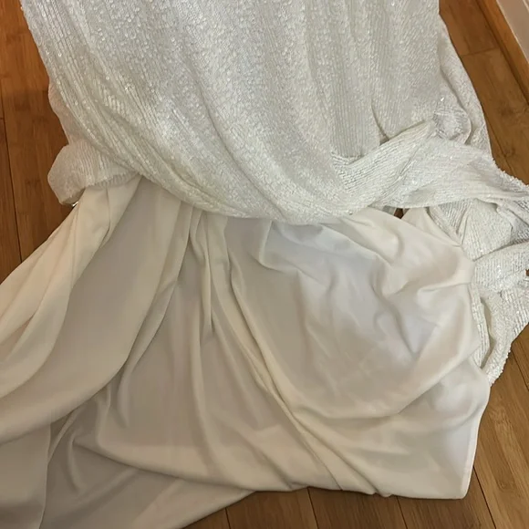 NWT Davids Bridal beaded gown Flawless zipper triple lined Includes garment bag - Picture 4 of 7